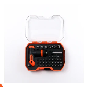 طقم لُقم بمفتاح يدوى ٤١ قطعه صيني ماركة wokin