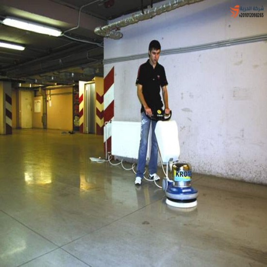 KROMA machine for cleaning and polishing floors and heavy work