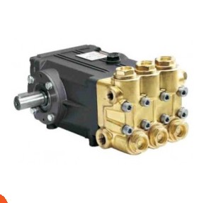 طلمبة رفع مياه 130 بار بقدرة رفع 9.5 لتر في الدقيقة بقوة 3 حصان ماركة INTERPUMP موديل w130r