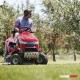 HONDA 25 HP 122 cm grass cutting tractor