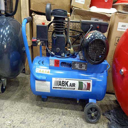 Stanley BA 851/11/500: 500 Liter Lubricated Air Compressor - CEGROUP